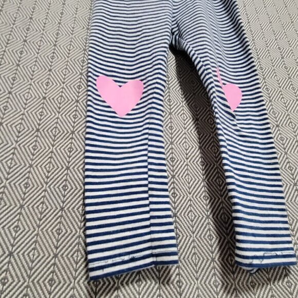 Cat&Jack/Primark "Mommy's Sweet Heart" Shirt &Blue Stripped Heart Legging Outfit - Picture 8 of 11